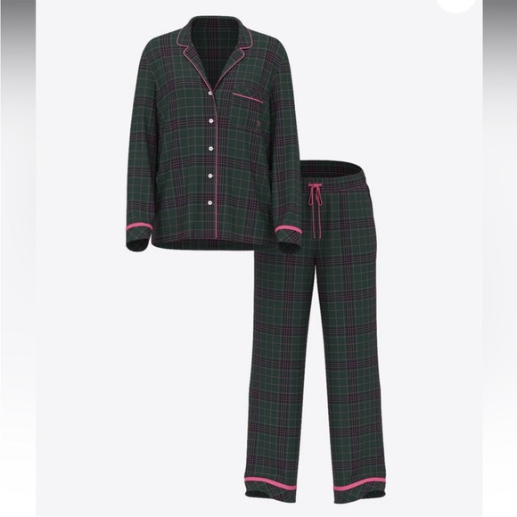 Victoria’s Secret Plaid Women's Pajama Set - Picture 3 of 4